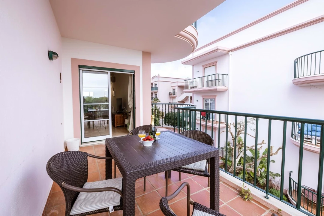 Apartamento T2 para Arrendamento em Luz Foto 10