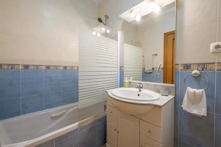 Apartamento T2 para Arrendamento em Luz Foto 19