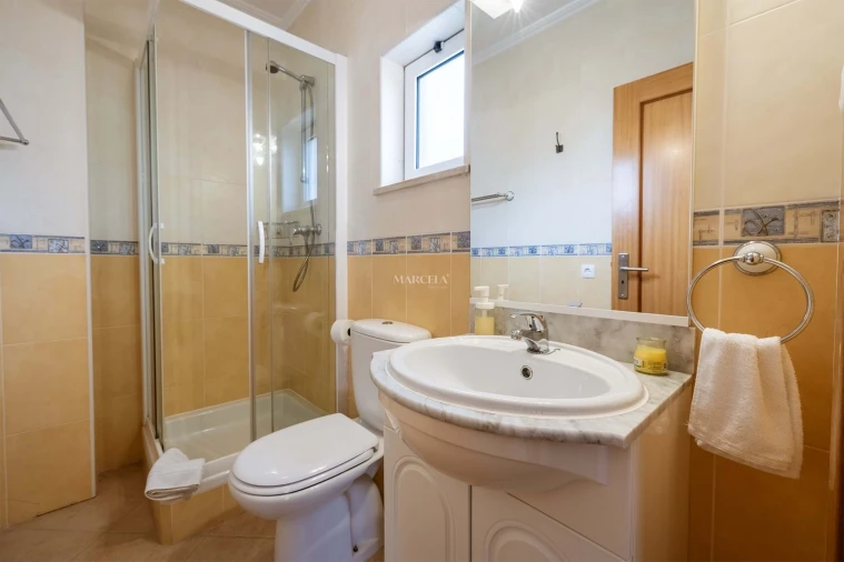 Apartamento T2 para Arrendamento em Luz Foto 15