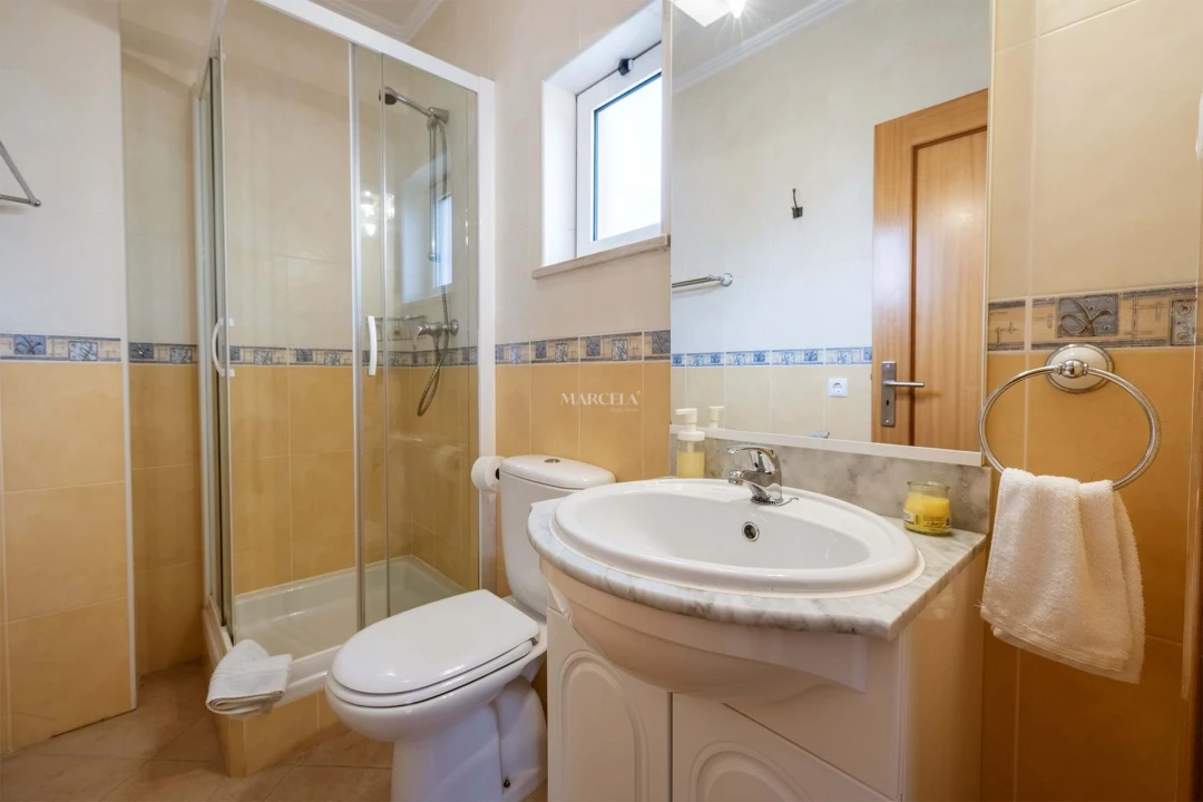 Apartamento T2 para Arrendamento em Luz Foto 15