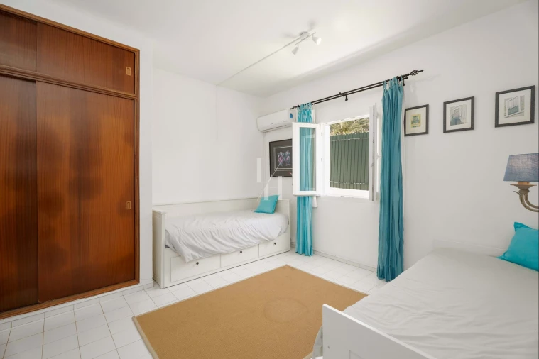 Moradia T5 para Venda em Albufeira e Olhos de Água Foto 12