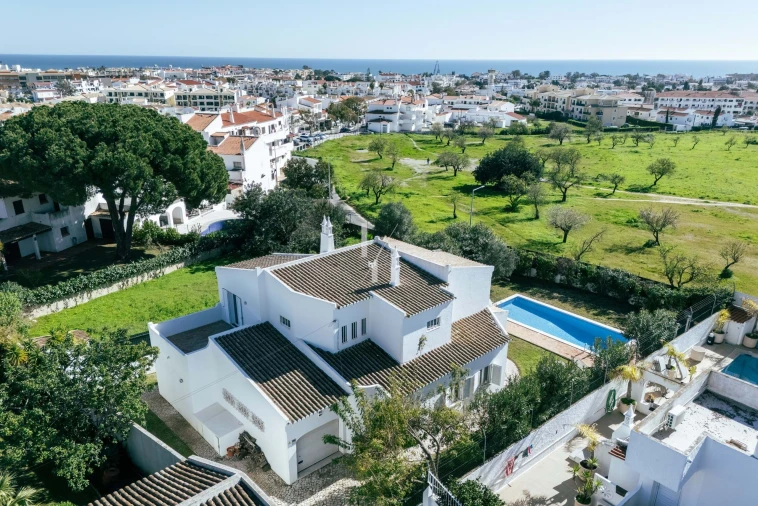 Moradia T5 para Venda em Albufeira e Olhos de Água Foto 34