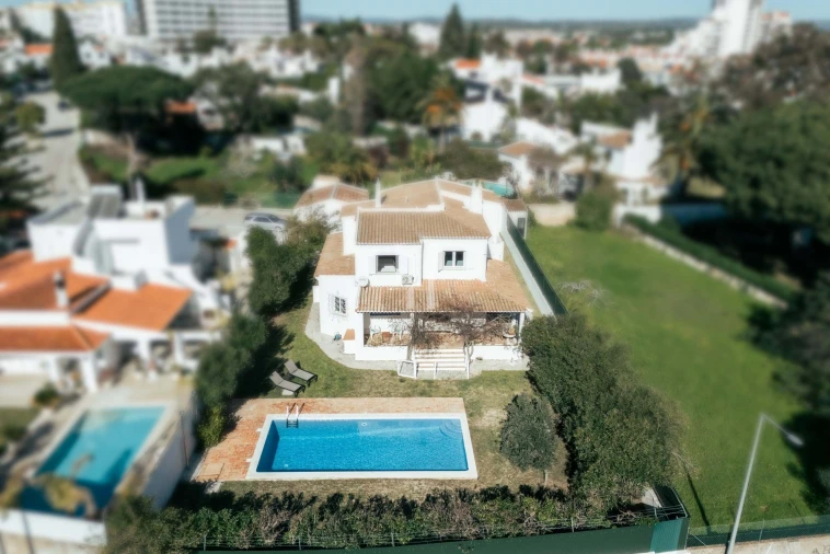 Moradia T5 para Venda em Albufeira e Olhos de Água Foto 33