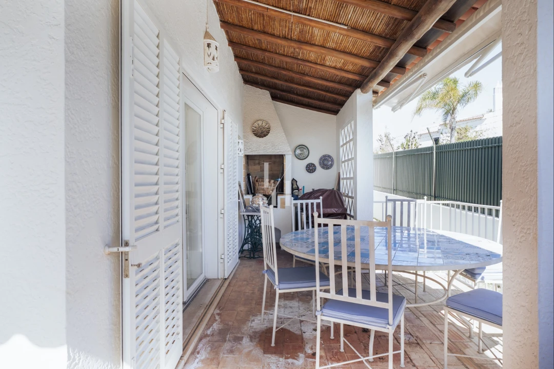 Moradia T5 para Venda em Albufeira e Olhos de Água Foto 6