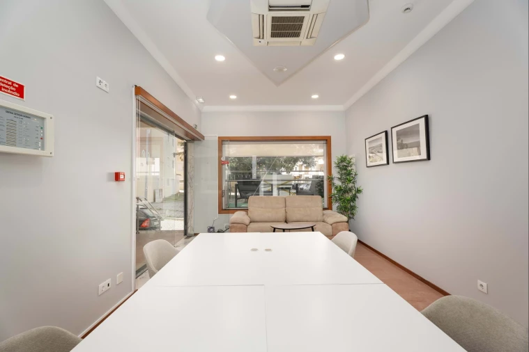 Negócio para Venda em Lagos (São Sebastião e Santa Maria) Foto 7