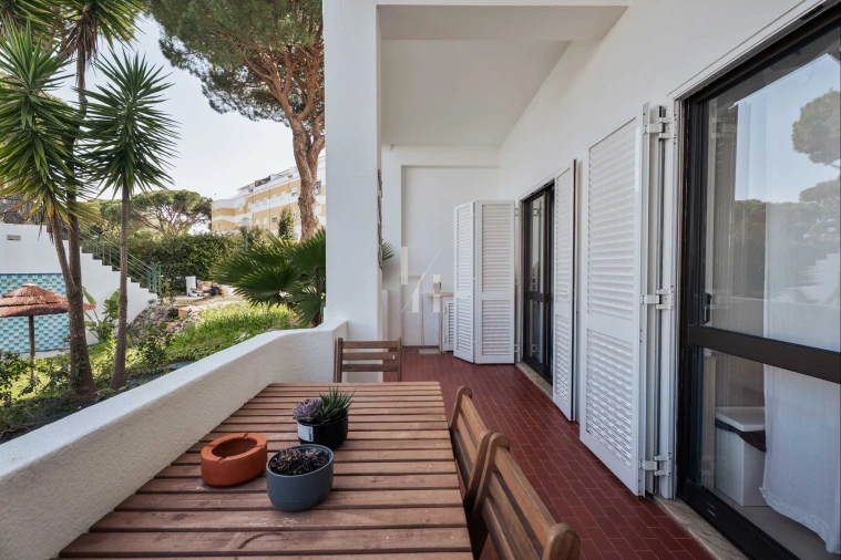 Apartamento T1 para Arrendamento em Quarteira Foto 13