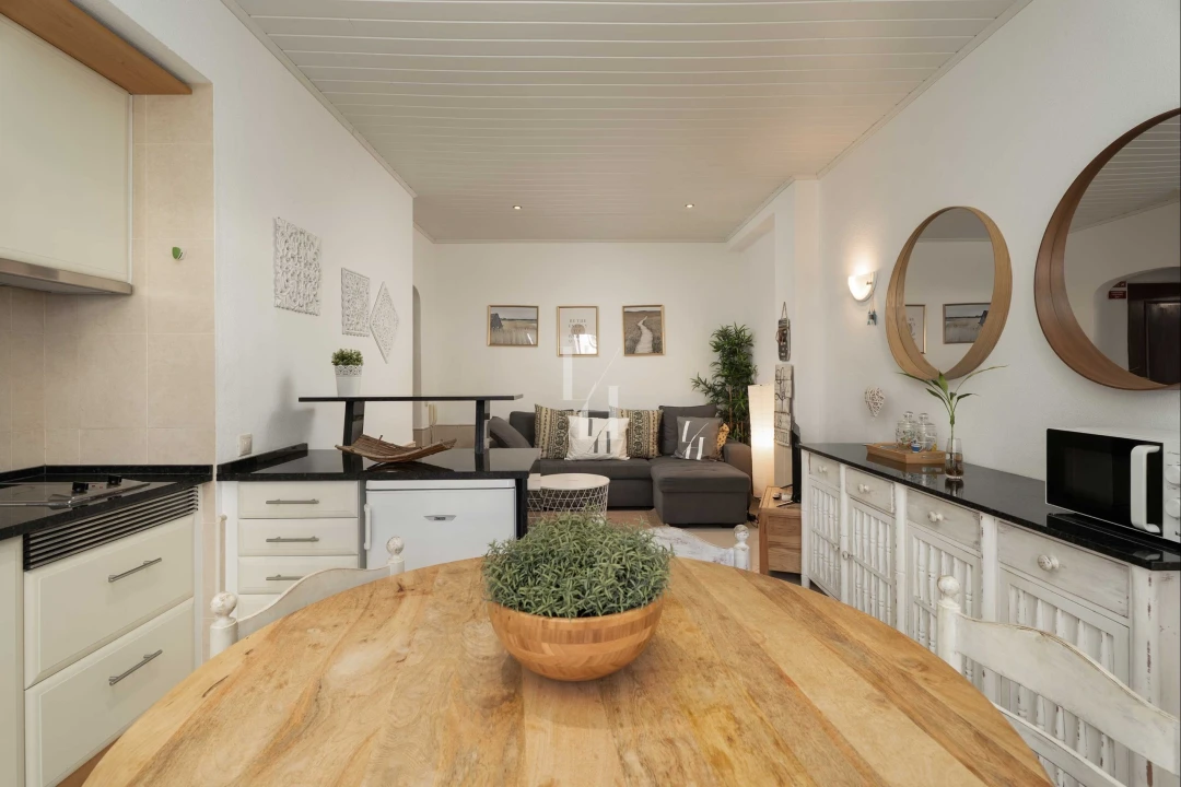 Apartamento T1 para Arrendamento em Quarteira Foto 5