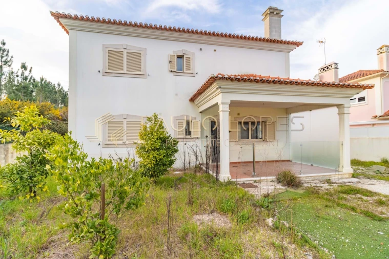 Moradia T4 para Venda em Seiça Foto 30