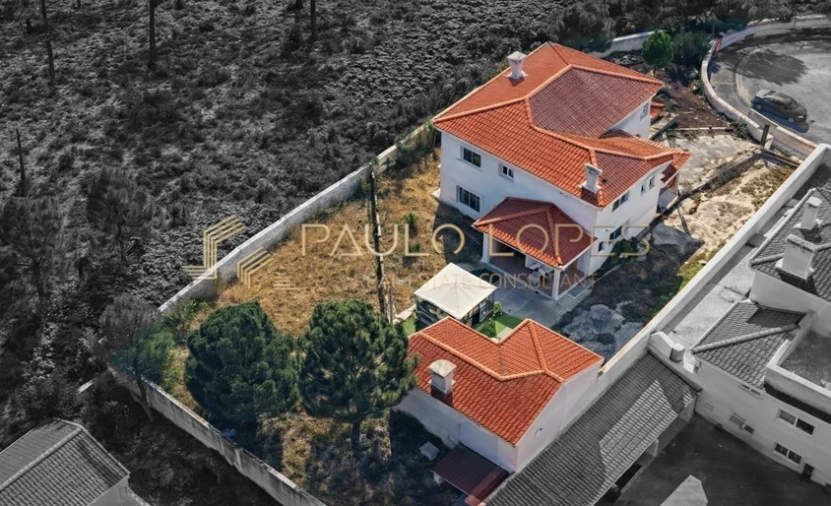 Moradia T4 para Venda em Seiça Foto 33