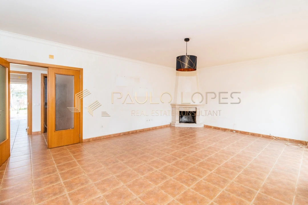 Moradia T4 para Venda em Seiça Foto 11