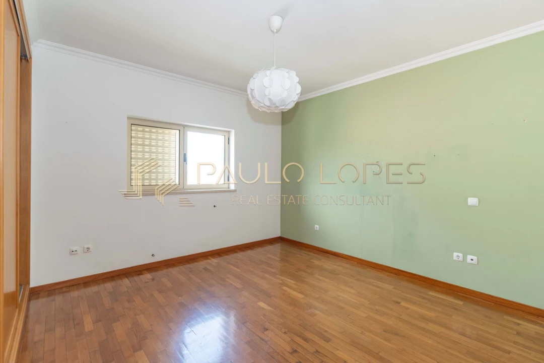 Moradia T4 para Venda em Seiça Foto 18