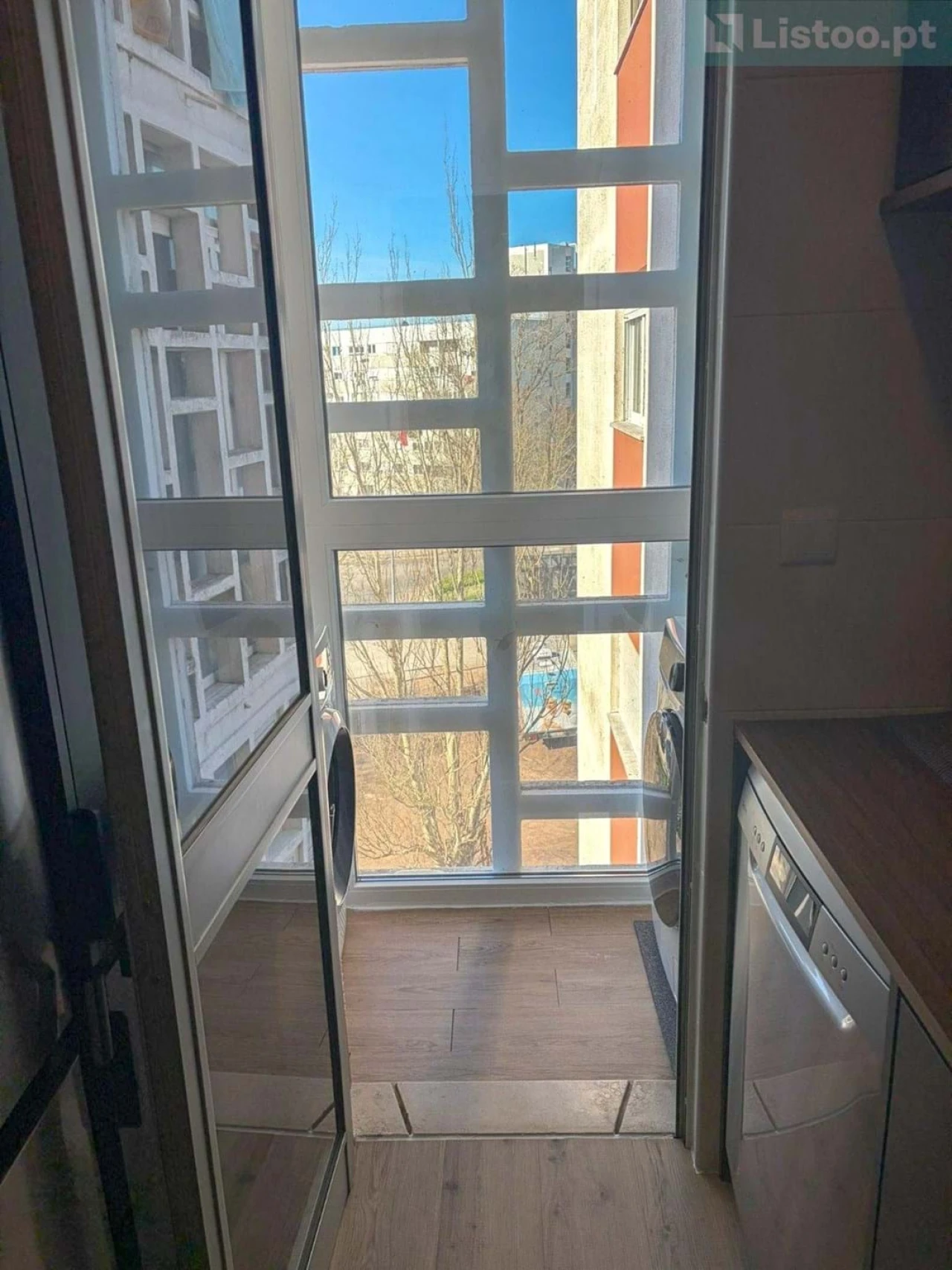 Apartamento T2 para Venda em Santo António dos Cavaleiros e Frielas Foto 13