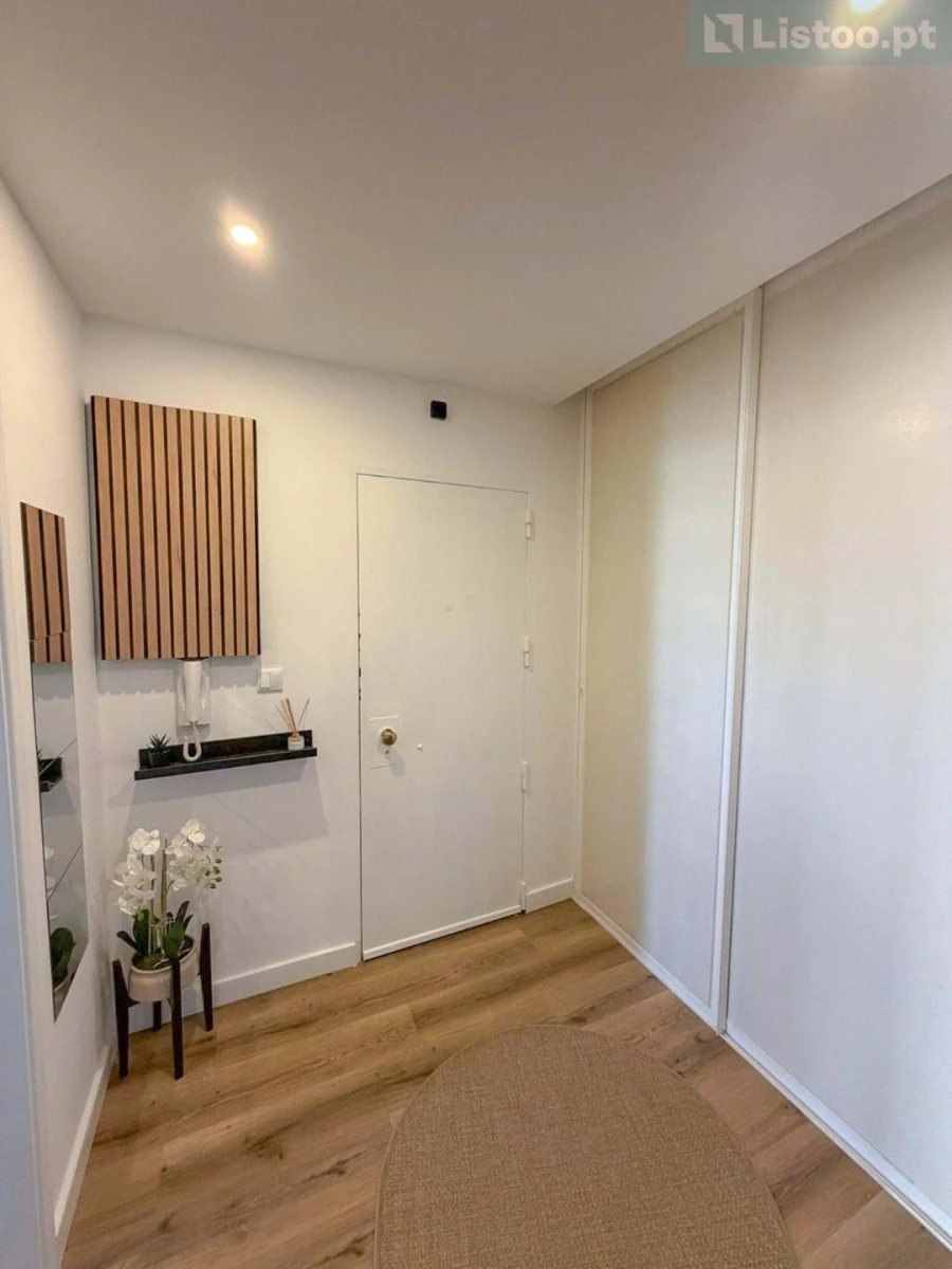 Apartamento T2 para Venda em Santo António dos Cavaleiros e Frielas Foto 17