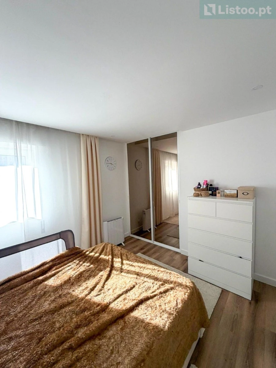 Apartamento T2 para Venda em Santo António dos Cavaleiros e Frielas Foto 5