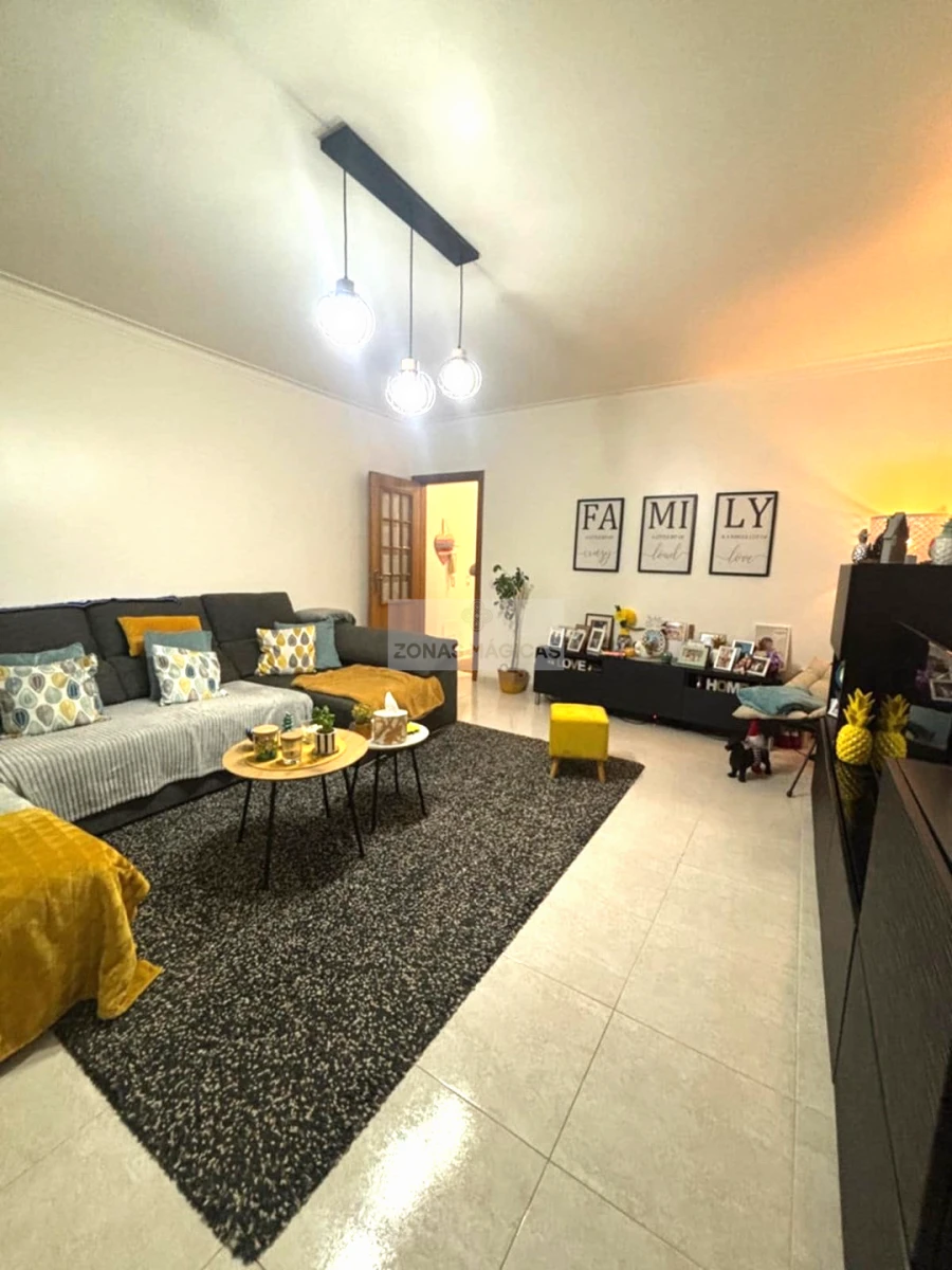 Apartamento T3 para Venda em Lagos (São Sebastião e Santa Maria)