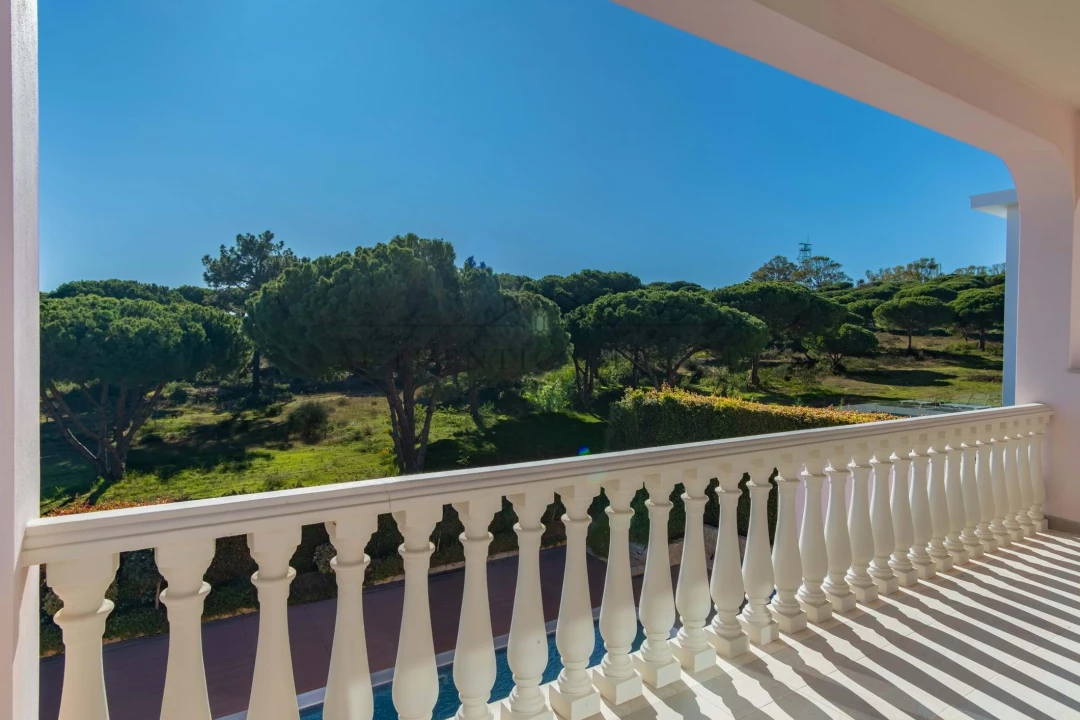 Moradia T5 para Venda em Almancil Foto 6