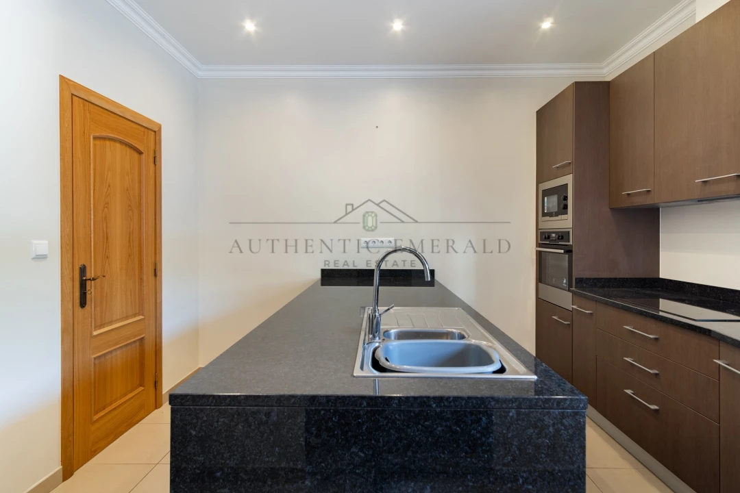 Moradia T5 para Venda em Almancil Foto 12