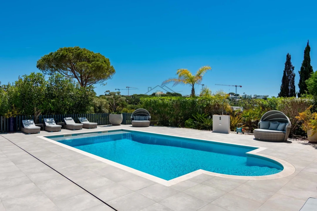 Moradia T5 para Venda em Almancil Foto 23