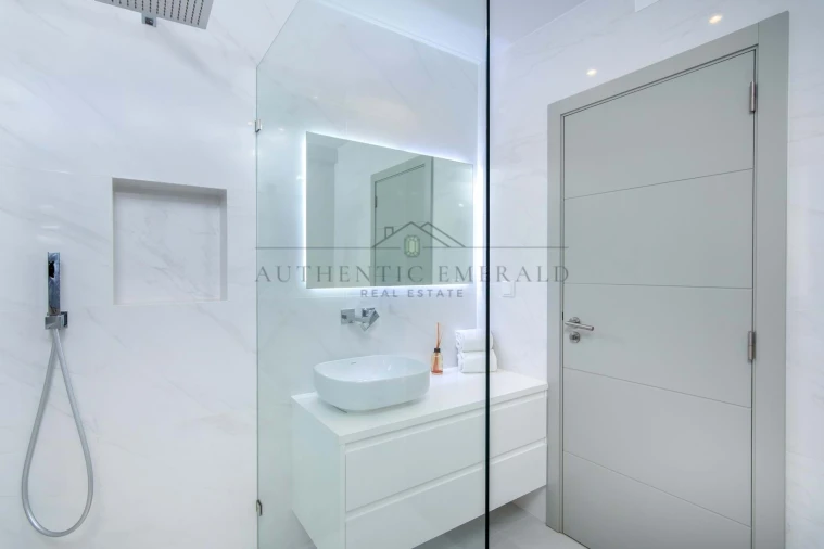 Moradia T5 para Venda em Almancil Foto 9