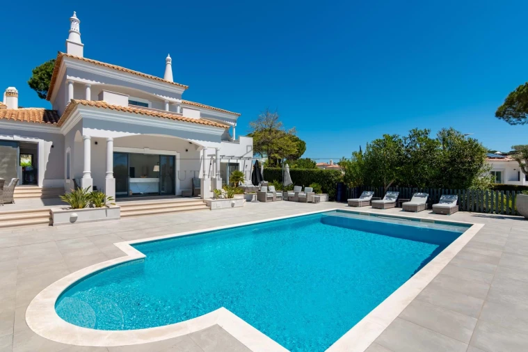 Moradia T5 para Venda em Almancil Foto 22