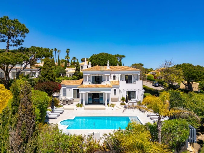 Moradia T5 para Venda em Almancil Foto 1