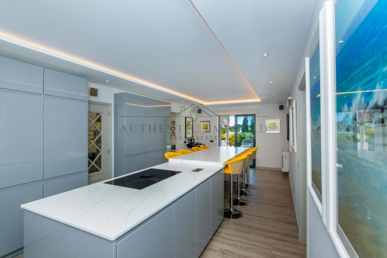 Moradia T5 para Venda em Almancil Foto 5