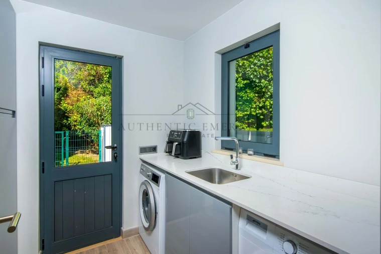 Moradia T5 para Venda em Almancil Foto 6