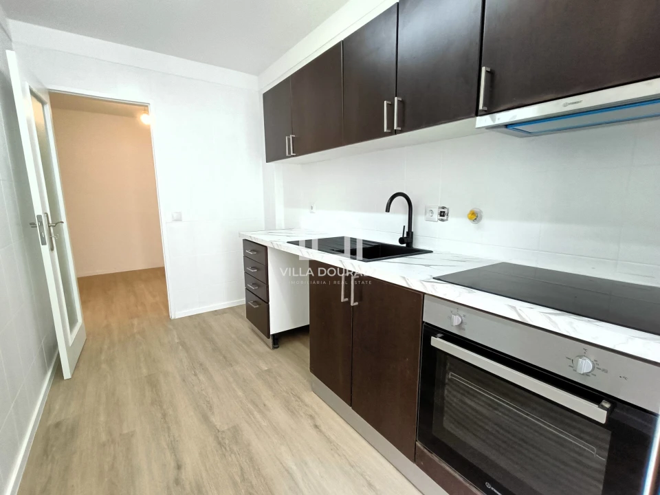 Apartamento T3 para Venda em Baguim do Monte (Rio Tinto) Foto 2