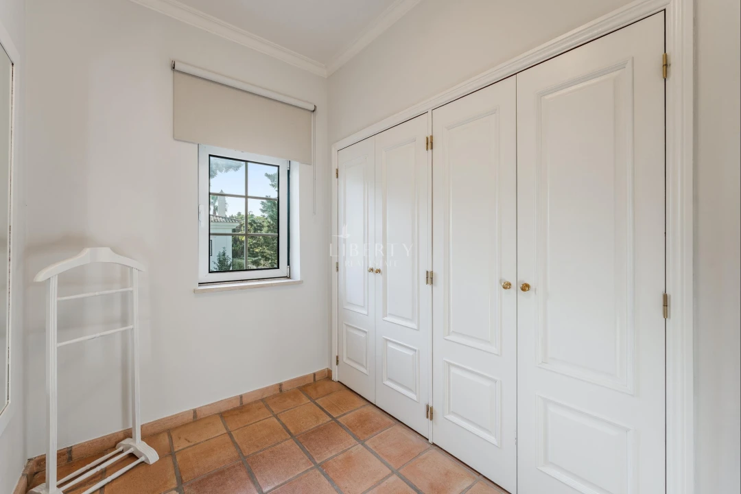 Moradia T4 para Venda em Almancil Foto 16