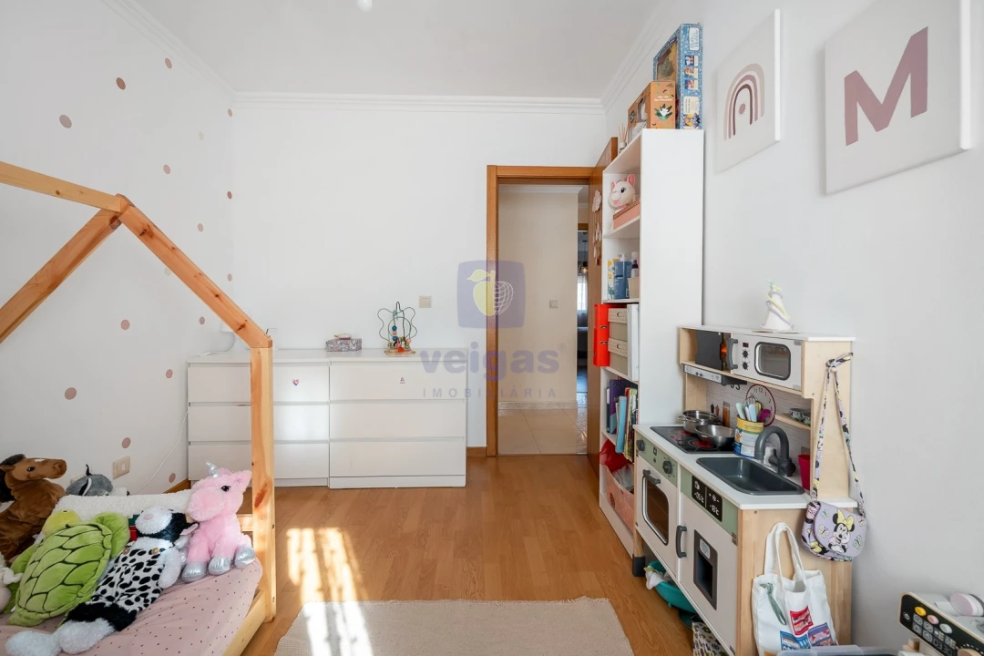 Apartamento T4 para Venda em Alhos Vedros Foto 12