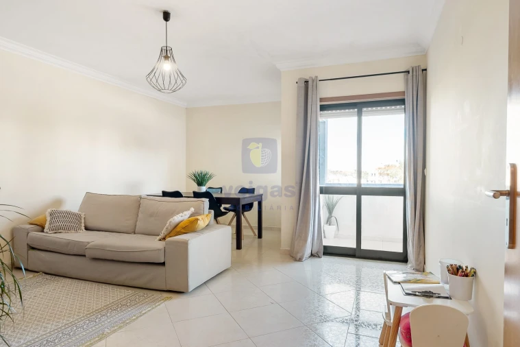 Apartamento T4 para Venda em Alhos Vedros Foto 4