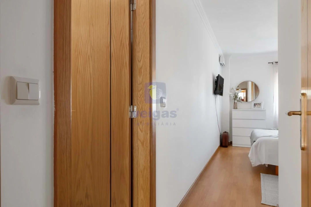 Apartamento T4 para Venda em Alhos Vedros Foto 14