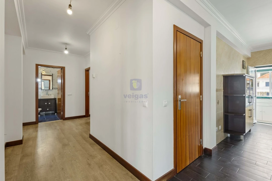 Apartamento T3 para Venda em Foz do Arelho Foto 6