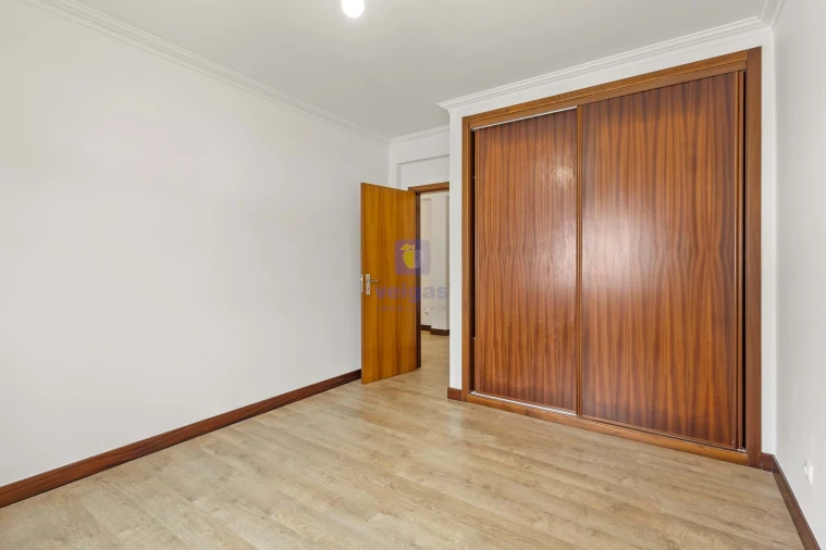 Apartamento T3 para Venda em Foz do Arelho Foto 23