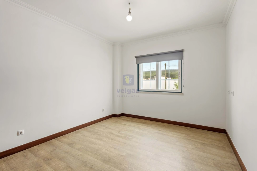 Apartamento T3 para Venda em Foz do Arelho Foto 17