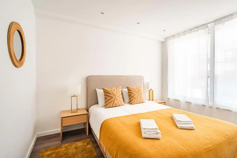 Apartamento T1 para Arrendamento em Campolide Foto 7