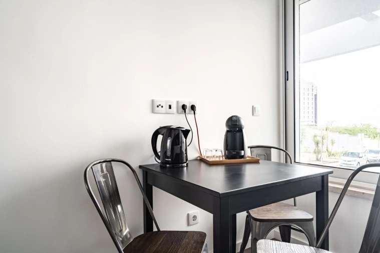 Apartamento T1 para Arrendamento em Campolide Foto 13