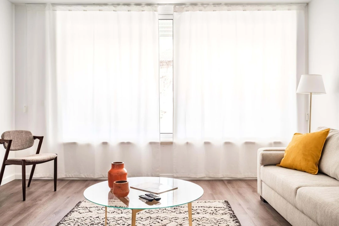 Apartamento T1 para Arrendamento em Campolide Foto 5
