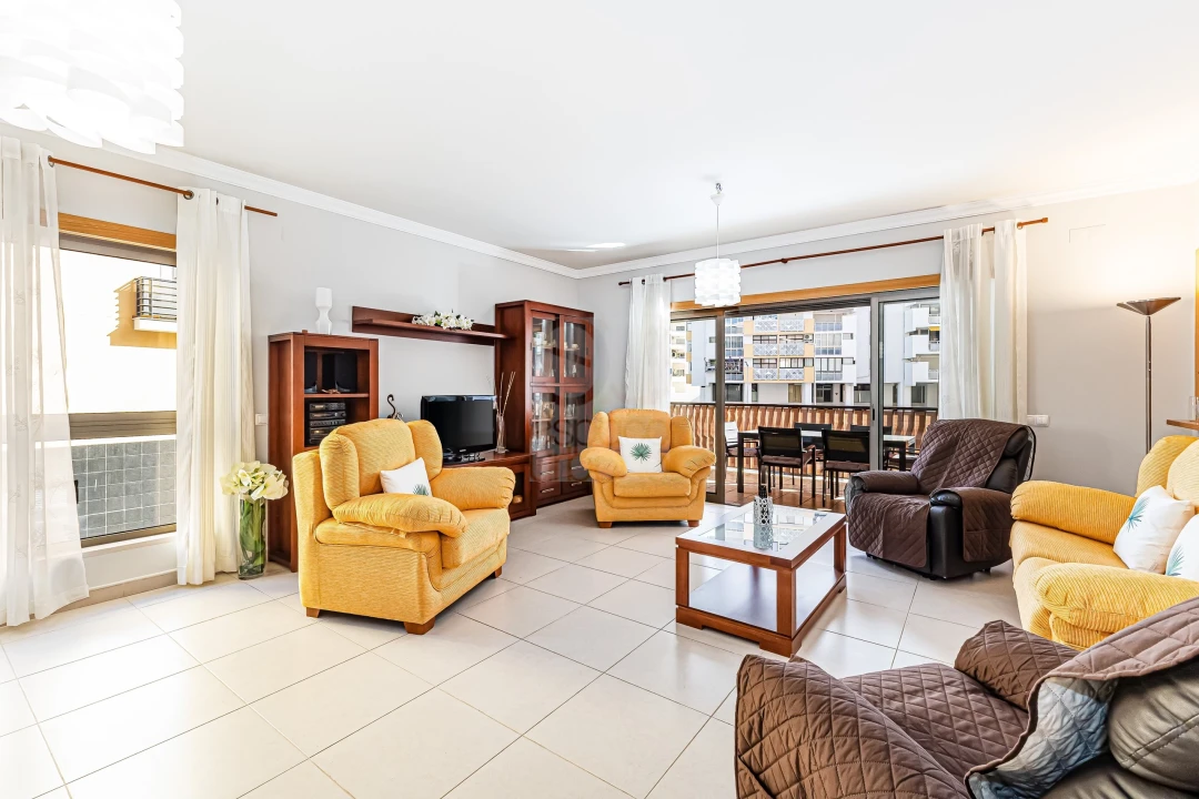 Apartamento T2 para Venda em Armação de Pera Foto 1