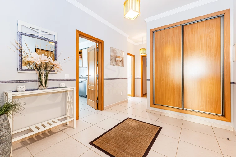 Apartamento T2 para Venda em Armação de Pera Foto 2