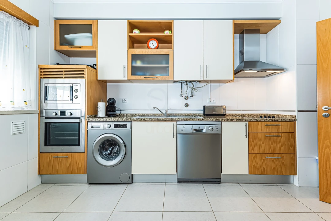 Apartamento T2 para Venda em Armação de Pera Foto 12