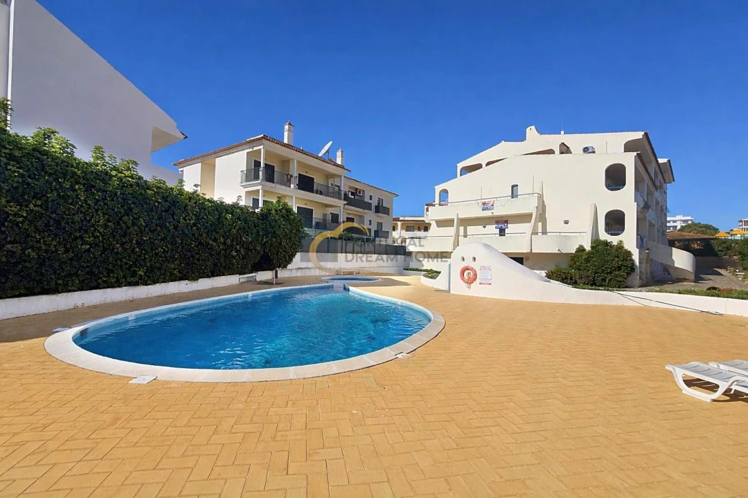 Apartamento T1 para Venda em Albufeira e Olhos de Água Foto 1