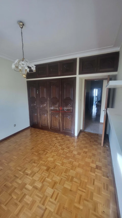 Apartamento T3 para Venda em Ramalde