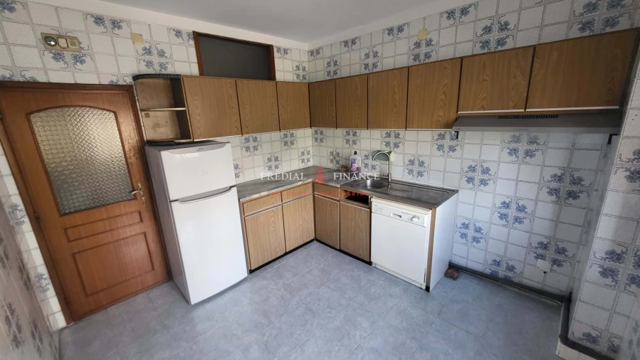 Apartamento T3 para Venda em Ramalde Foto 3
