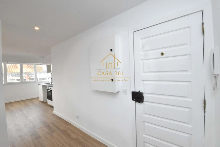 Apartamento T2 para Venda em Camarate, Unhos e Apelação Foto 23