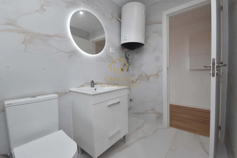 Apartamento T2 para Venda em Camarate, Unhos e Apelação Foto 26