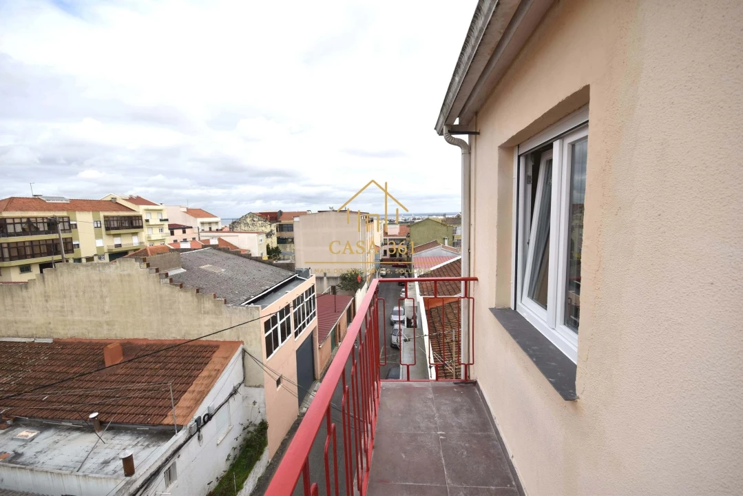 Apartamento T2 para Venda em Camarate, Unhos e Apelação Foto 27