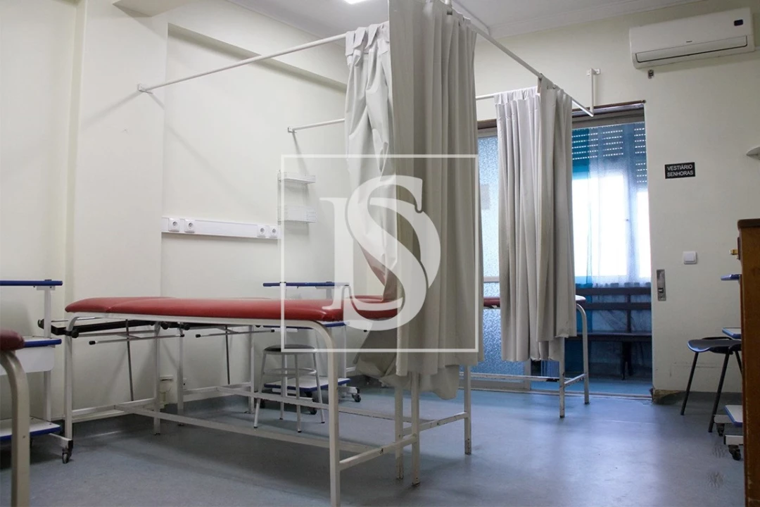 Negócio para Venda em Almada, Cova da Piedade, Pragal e Cacilhas Foto 6