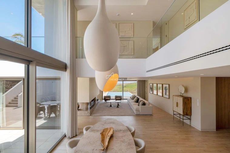 Moradia T5 para Venda em Lourinhã e Atalaia Foto 1