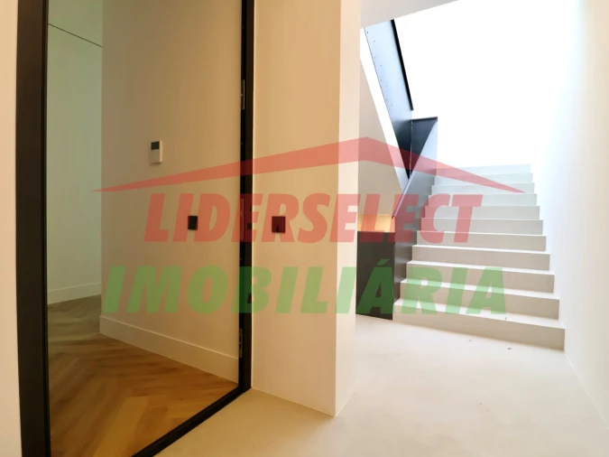 Apartamento T3 para Venda em Lourinhã e Atalaia Foto 2